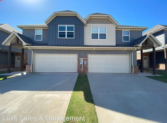 2132 Camino Del Plaza Ln - Edmond, OK 73013 - Home For Rent