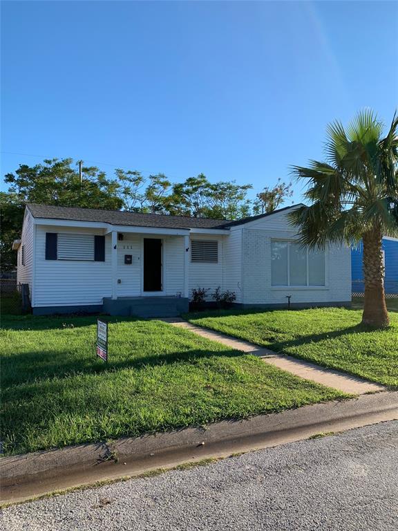 111 Whiting St, Galveston, TX 77550 for Rent