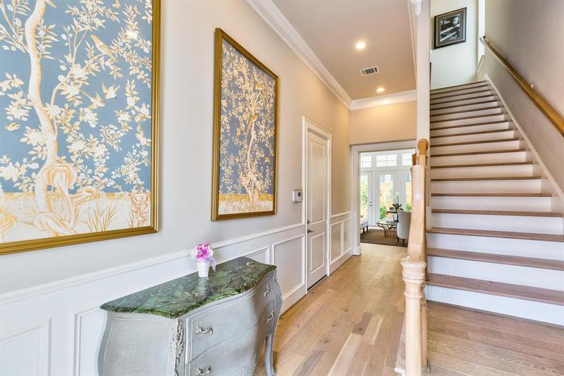 1015 Golden Nectar Ln, Houston, TX 77008 for Sale