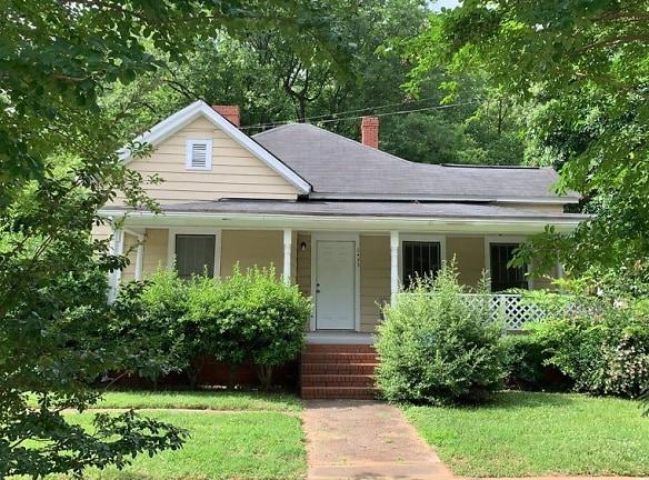 2433 Booker Avenue - Charlotte, NC 28216 - Home For Rent