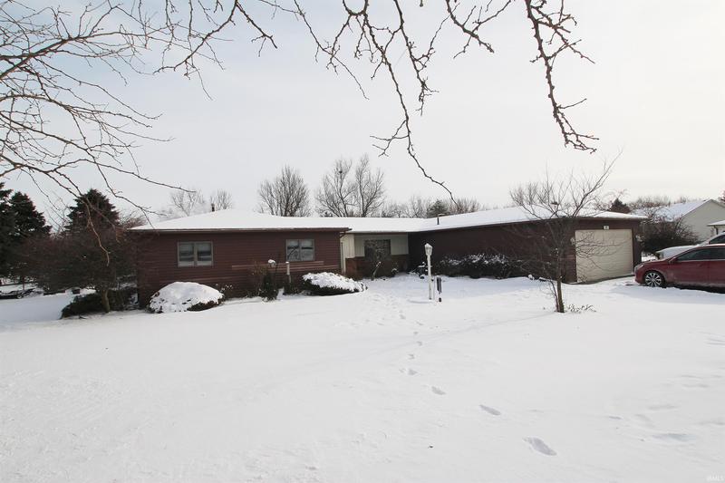 105 Ironwood Drive, Kendallville, IN 46755 for Sale
