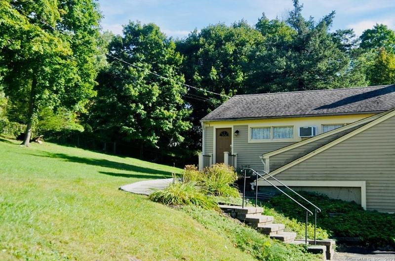 1 Sunset Hill Rd, Brookfield, CT 06804 - MLS 170614917 for Rent