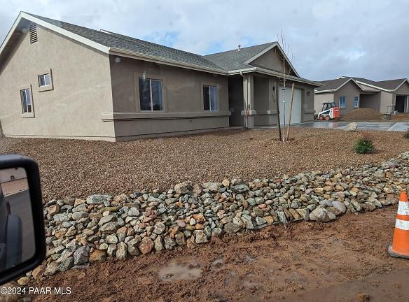 9250 E Manzanita Cir #375 - Prescott Valley, AZ 86314 - Home For Rent