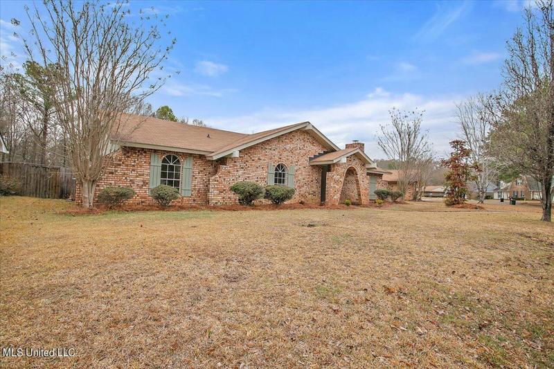 3540 LONGSTREET DR, Pearl, MS 39208 Single Family Residence For Sale  MLS# 4068877