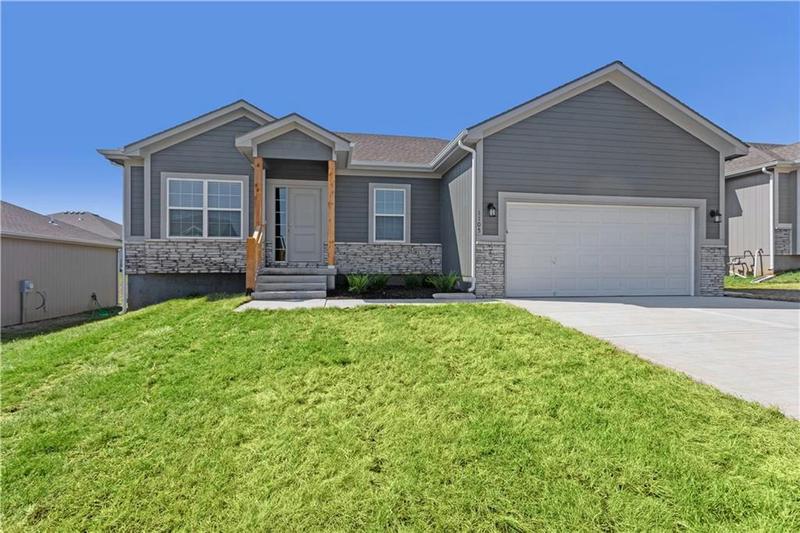 1505 SW 10TH TERRACE, Oak Grove, MO 64075 Single Family Residence For Sale  MLS# 2471220