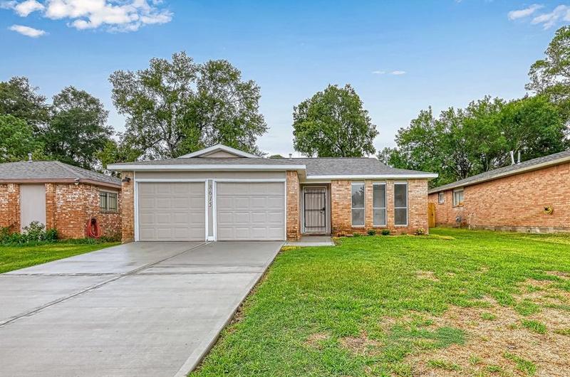 8615 Valley Forest Dr, Houston, TX 77078 - MLS 92596949 for Sale