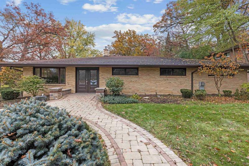 1631 Sprucewood Drive, Rockford, IL 61107 for Sale