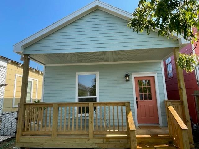 1719 Avenue N 1/2, Galveston, TX 77550 for Sale