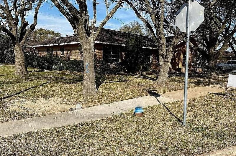 8103 Glenvista St, Houston, TX 77061 - MLS 95358092 for Sale