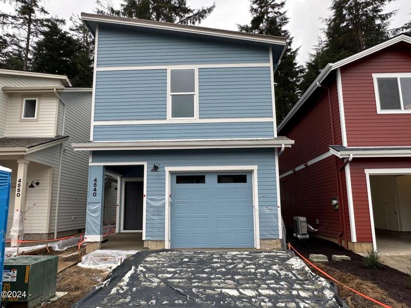4540 SE Fleming Street 75, Newport OR 97366 for Sale