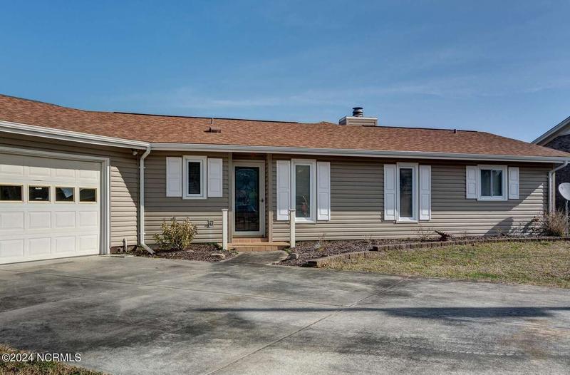 905 Grenada Court, New Bern, NC 28560  624373218 for Sale
