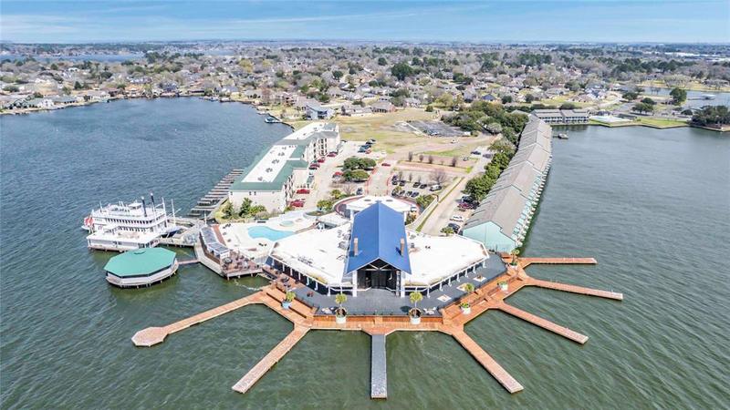 7039 Kingston Cove Ln #305, Willis, TX 77318 for Sale
