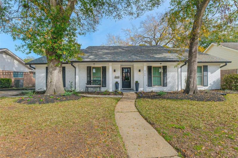 4706 Golf Dr, Houston, TX 77018 for Sale