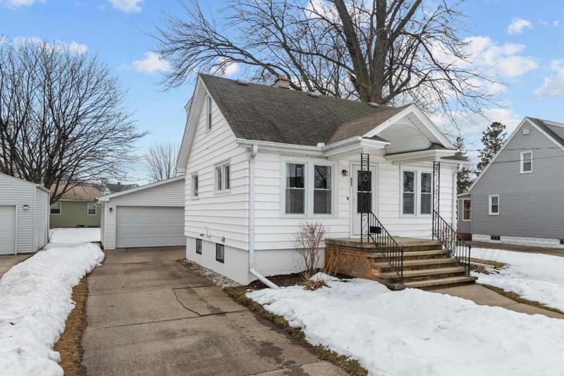 837 5TH ST, MENASHA, WI 54952 Single Family Residence For Sale  MLS# 50286351