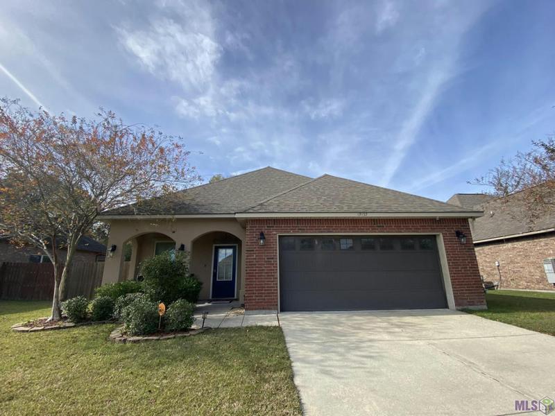 17217 SILLS DR, Prairieville, LA 70769 Single Family Residence For Sale  MLS# 2024002031