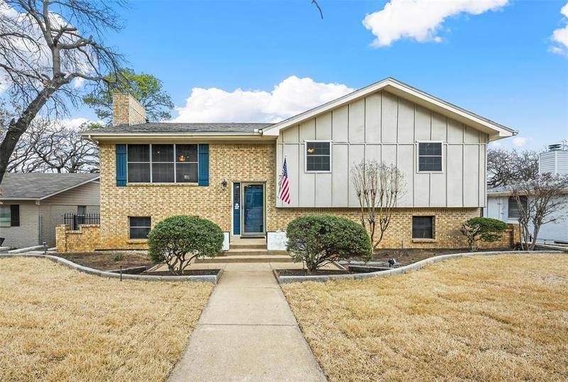 701 Monette Dr, Bedford, TX 76022 for Sale