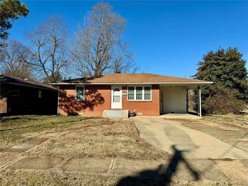 705 North D Street, Poplar Bluff, MO 63901  623789348 for Sale