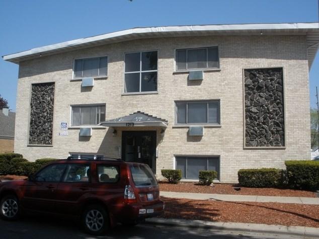 1213 N 34th Ave #24, Melrose Park, IL 60160 - MLS 11975099 for Rent