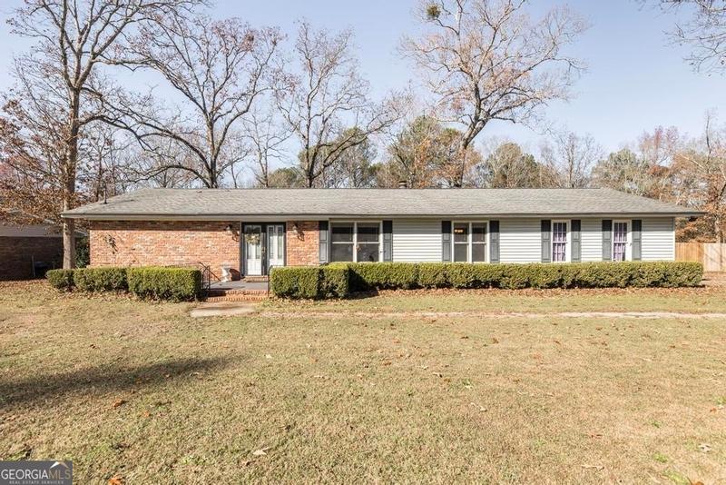 131 Wake Forest Drive, Warner Robins, GA 31093 for Sale