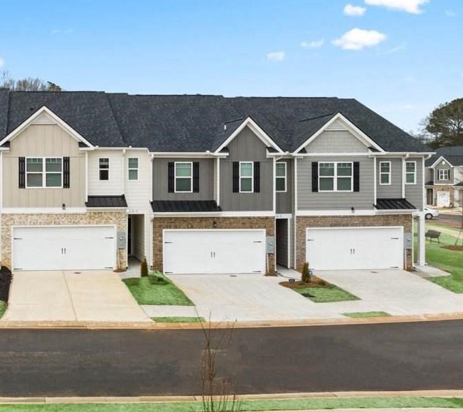 1572 Gray Branch Dr, Lawrenceville, GA 30045 - MLS 7334054 for Sale