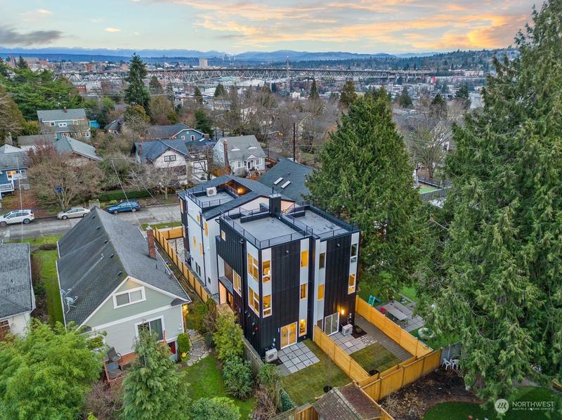 4009 Corliss Ave N #A, Seattle, WA 98103 - MLS 2196280 for Sale