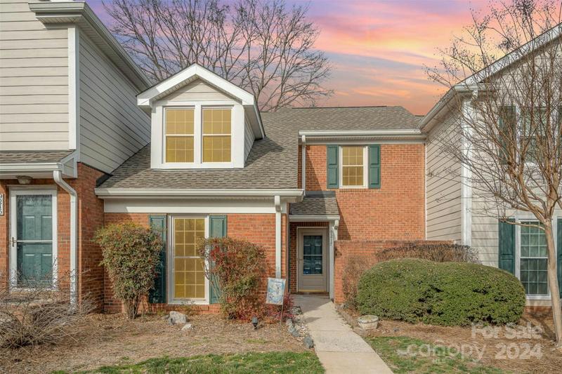 9217 N VICKSBURG PARK CT, Charlotte, NC 28210 Condominium For Sale  MLS# 4105601