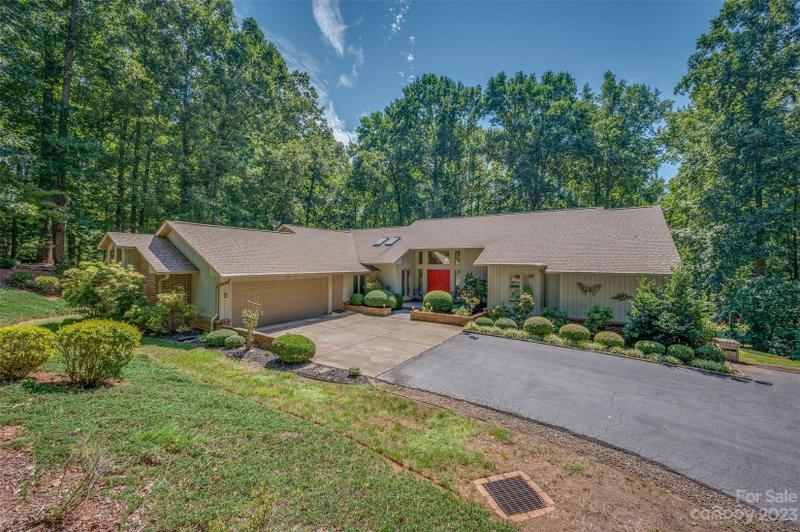 Landrum, Spartanburg County, SC House for sale Property ID: 417667005