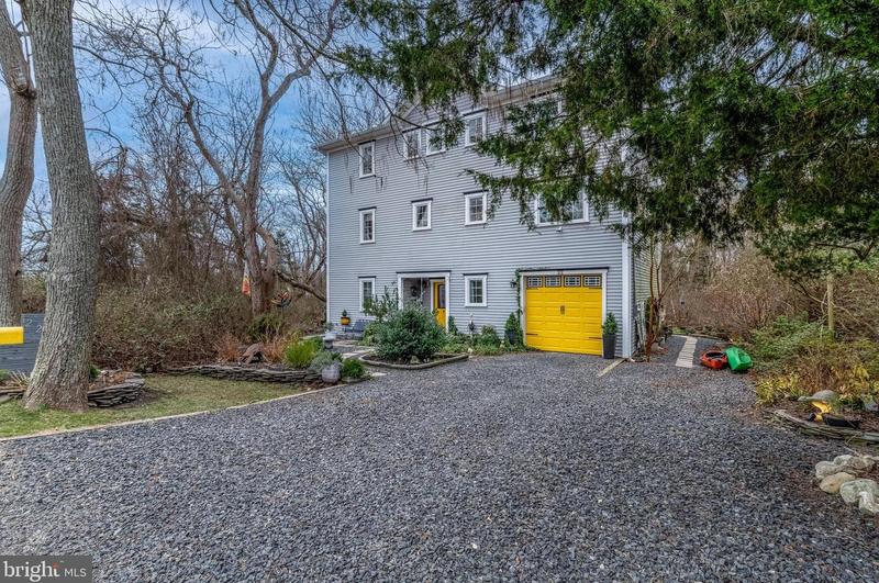 22 Birdsall St, Waretown, NJ 08758 - MLS NJOC2023656 for Sale