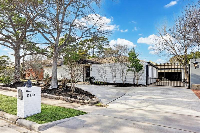 11410 Lakeside Place Dr, Houston, TX 77077 for Sale