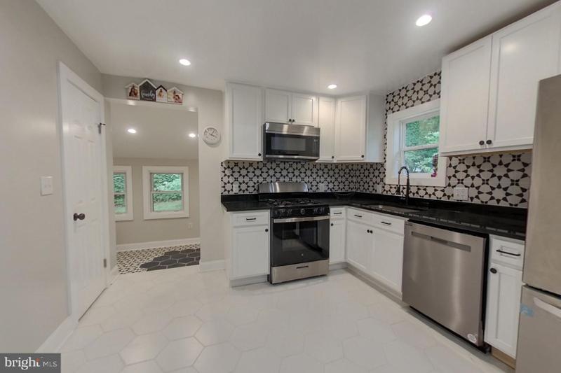 Oxon Hill, Prince Georges County, MD House for sale Property ID: 416722043