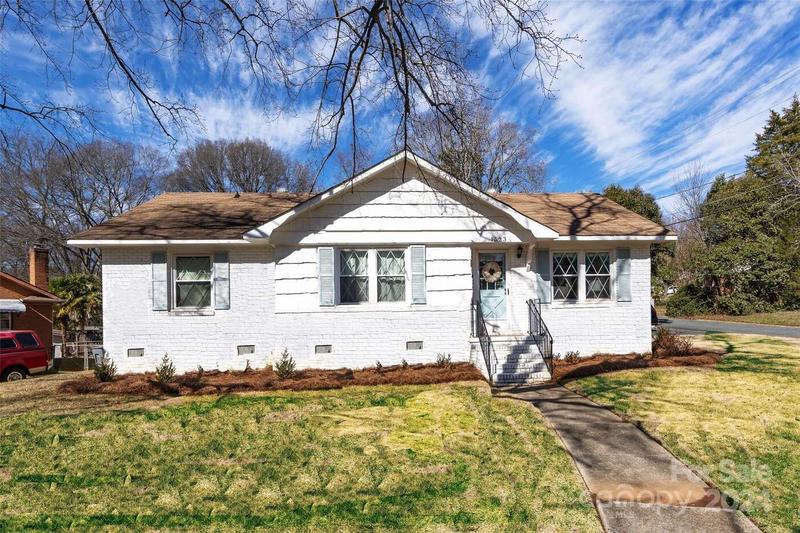 1523 Edgewater Drive, Charlotte, NC 28210  624516286 for Sale