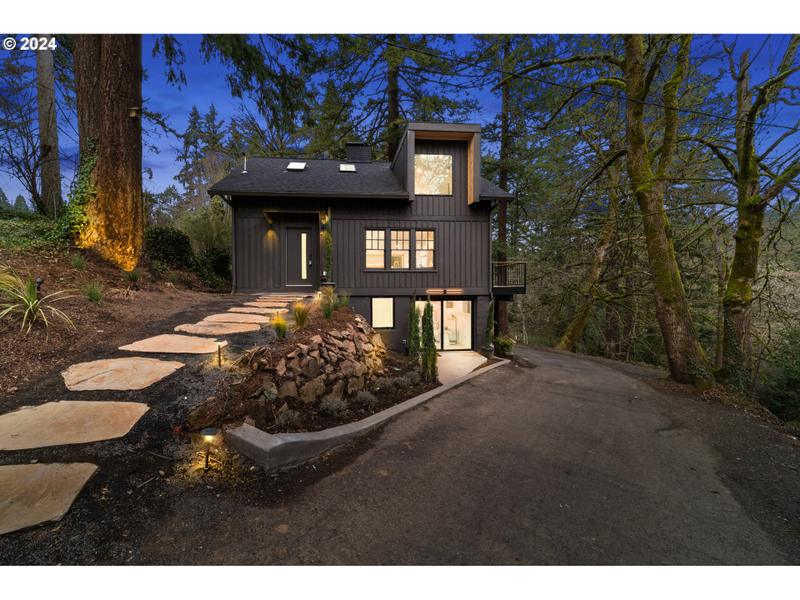 5247 SW GARDEN HOME RD, Portland OR 97219 for Sale