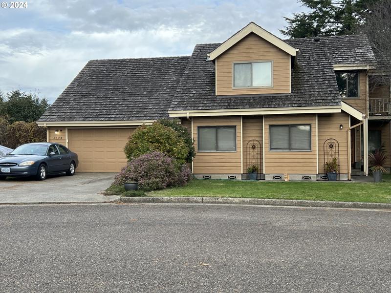 2348 OREGON ST, North Bend OR 97459 for Sale