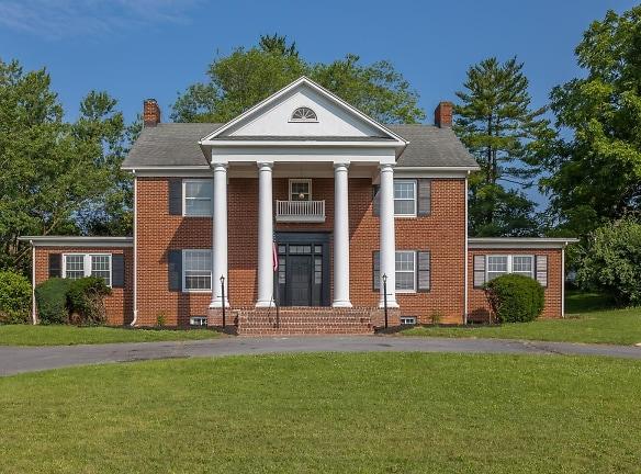 121 Garbers Church Rd - Harrisonburg, VA 22801 - Home For Rent