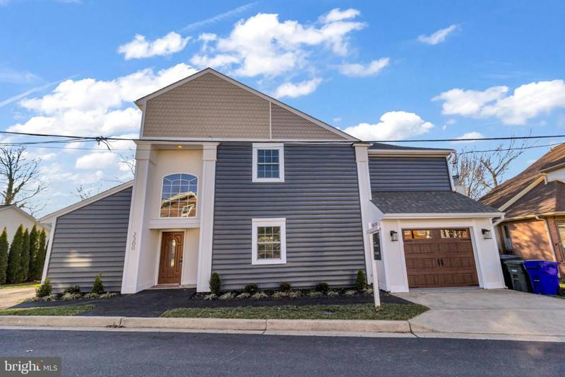 2300 N DINWIDDIE ST, ARLINGTON, VA 22207 Single Family Residence For Sale  MLS# VAAR2039984