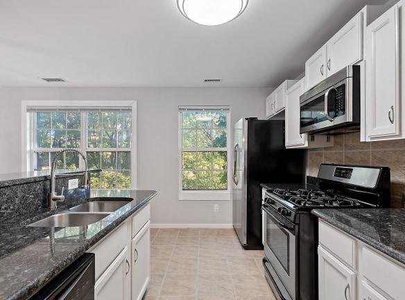 7914 Gilead Rd - Huntersville, NC 28078 - Home For Rent
