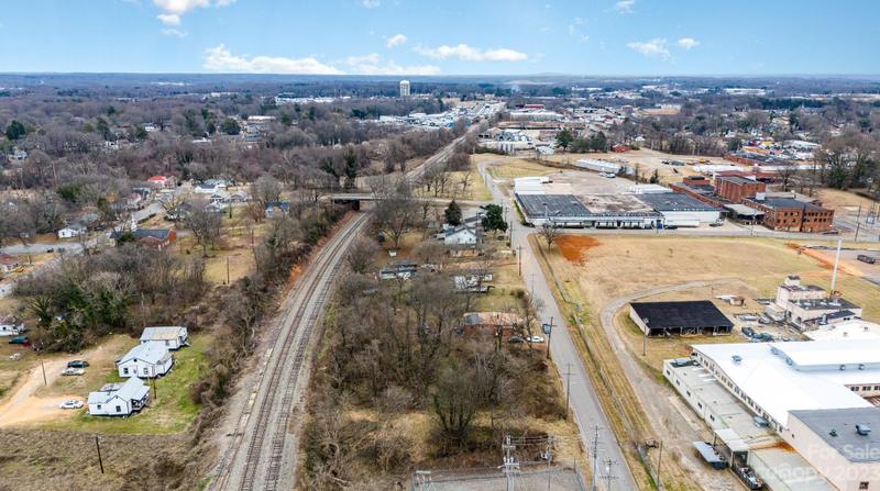 217 Jefferson St, Statesville, NC 28677 - MLS 4103392 for Sale