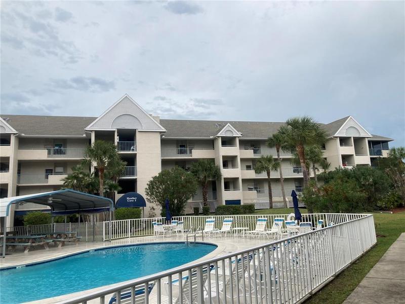 5537 Sea Forest Drive, Unit 103, New Port Richey, FL 34652 for Sale