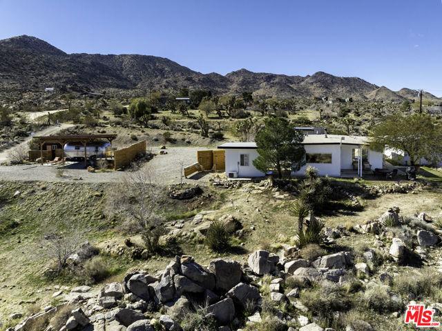 8669 Via Rocosa, Joshua Tree CA 92252 for Sale
