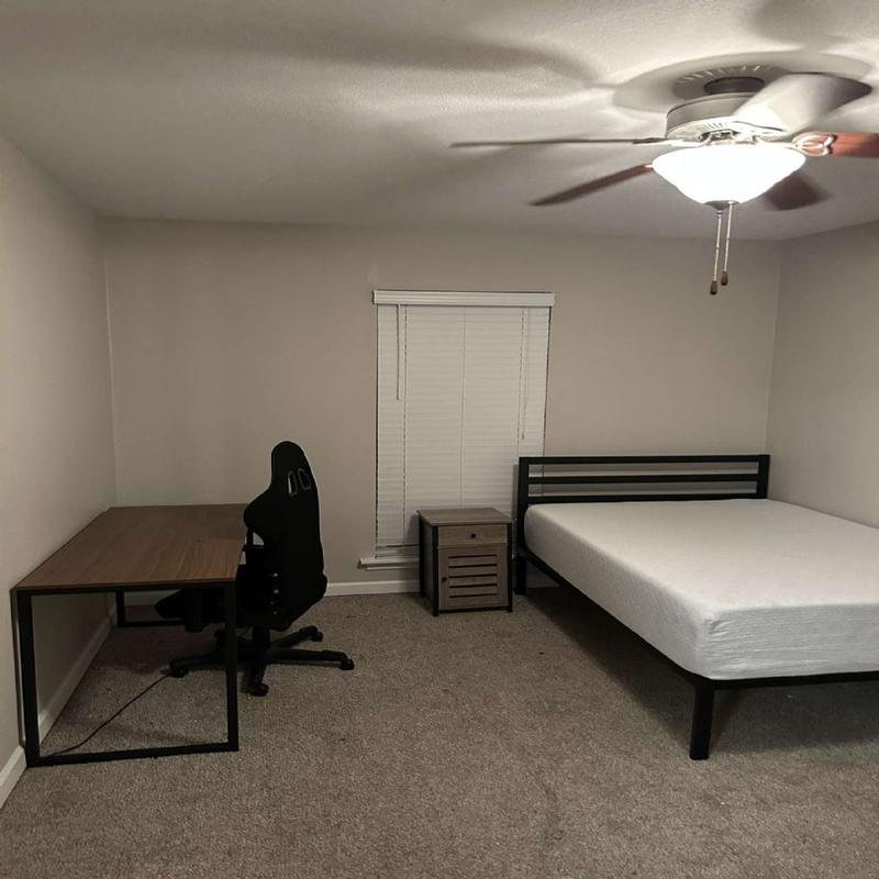 Furnished East Baton Rouge, Plantation Country room for rent in 2 Bedrooms, Apartment for 1300 per month. Room ID 4738919