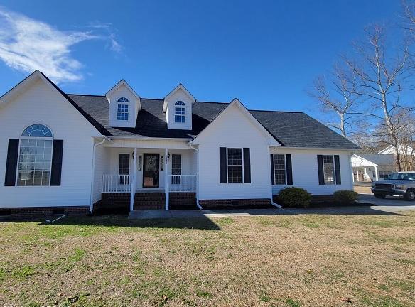 640 Briarneck Rd - Jacksonville, NC 28540 - Home For Rent