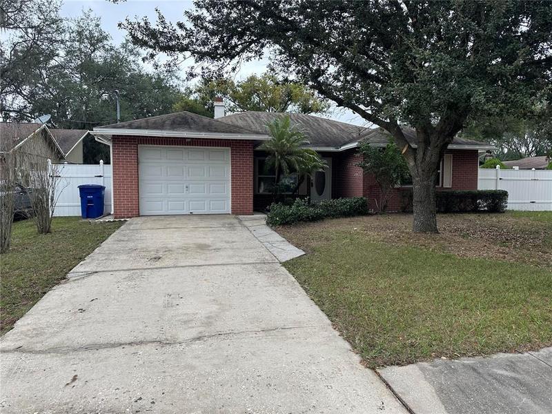 4704 East Serena Drive, Tampa, FL 33617 for Sale