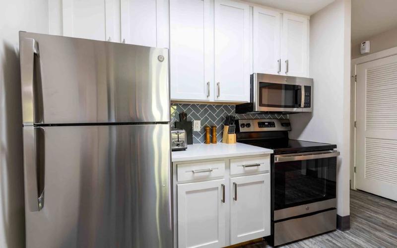 Furnished Raleigh, Wake (Raleigh) room for rent in 4 Bedrooms, Apartment for 924 per month. Room ID 4739328