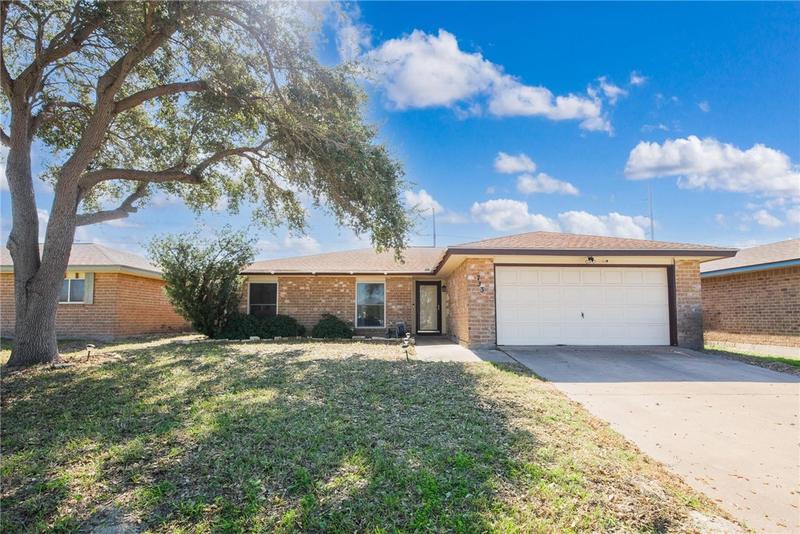 733 Orleans Drive, Corpus Christi, TX 78418 for Sale