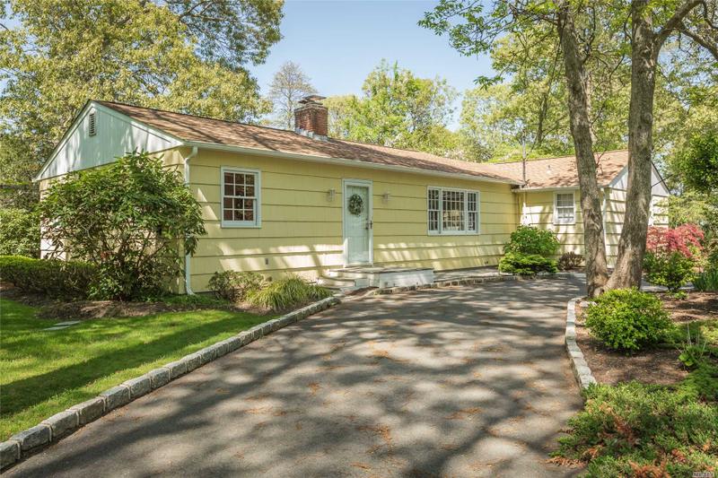10 Homewood Drive, Hampton Bays, NY 11946 for Rent