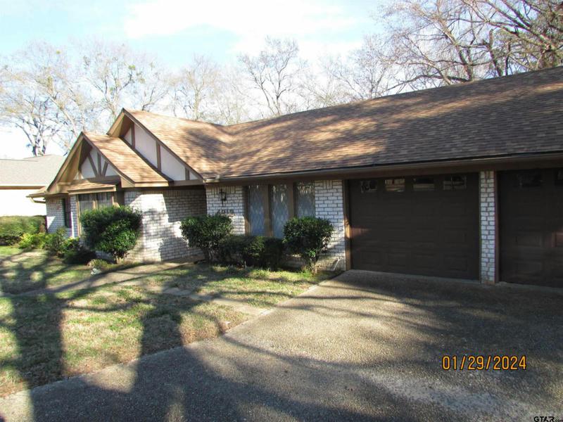 4812 PRESTWICK LN, Tyler, TX 75703 Single Family Residence For Sale  MLS# 24001341