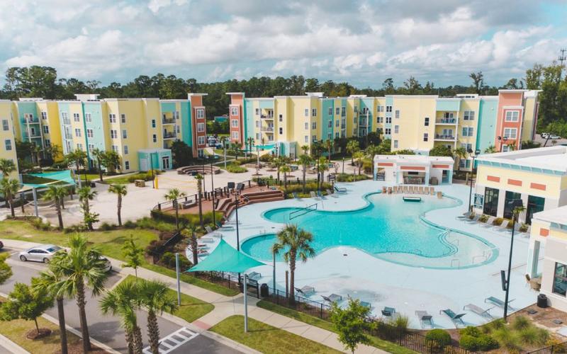 Furnished Wilmington, New Hanover County room for rent in 4 Bedrooms, Apartment for 845 per month. Room ID 4738617