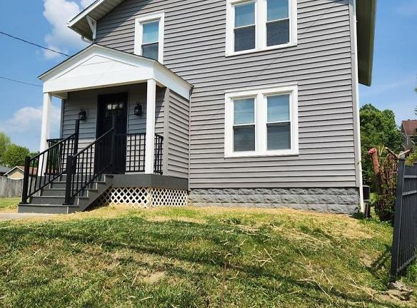 404 Jr Ave - Morgantown, WV 26505 - Home For Rent