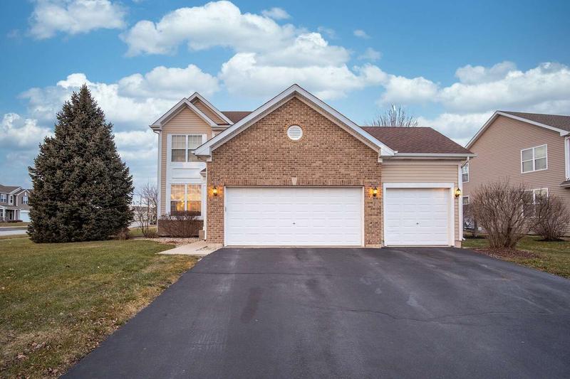 2901 Ellsworth Drive, Yorkville, IL 60560  624042380 for Sale