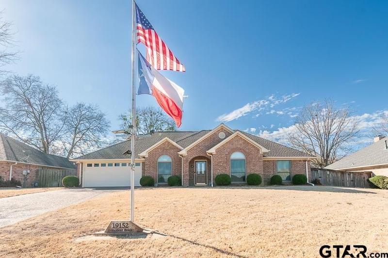 19152 Greenleaf Dr, Flint, TX 75762 for Sale